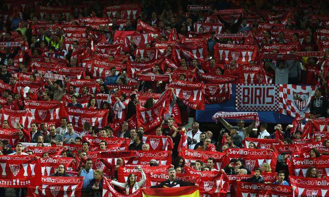 持续失利首场状态出色，TES观众沸腾！，萨拉赫重返赛场上演精彩一战