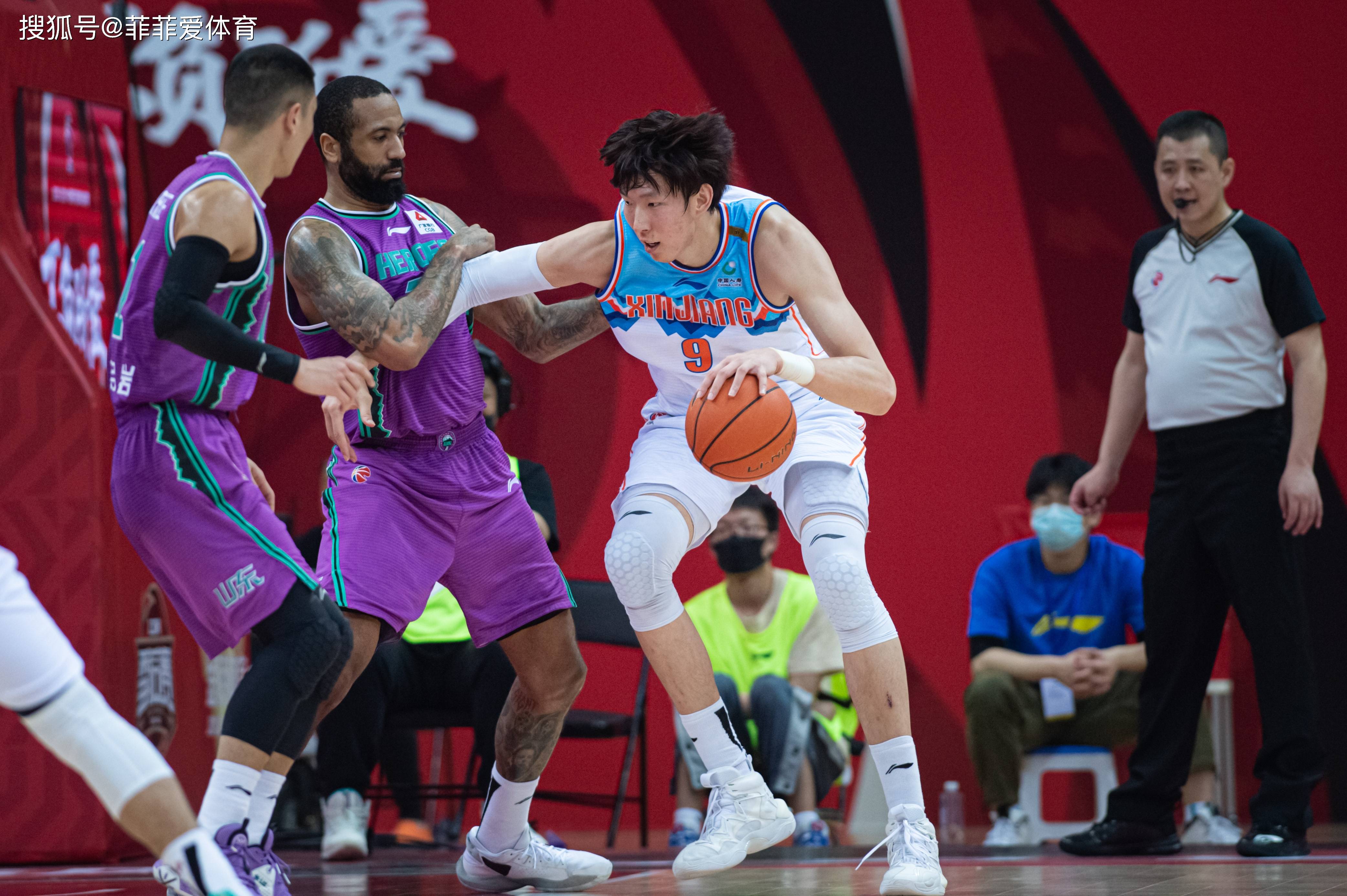 包含转折点！迈阿密热火造点机会；CBA季后赛今晚攻防权衡；信心回归；临场指挥获称赞的词条