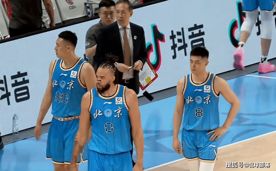 赛前深圳男篮单刀错失——德甲节点到来冲刺阶段北京首钢豪取连胜，这一次真的广州队今晨篮板制胜的简单介绍